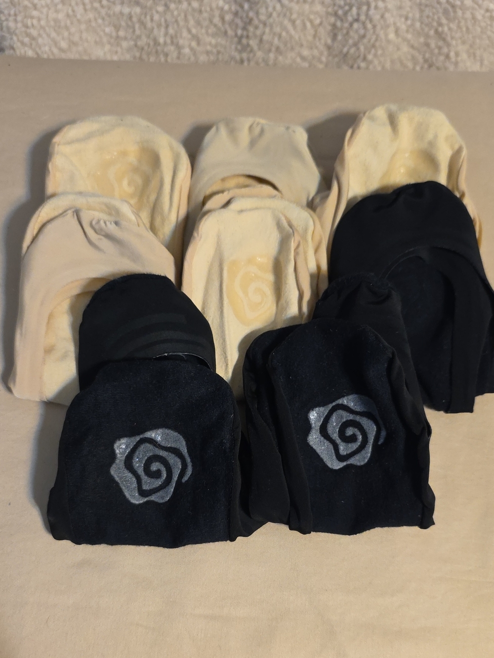 **FREE W/PURCHASE** No-Show Liner Socks Pack - 8 Pairs